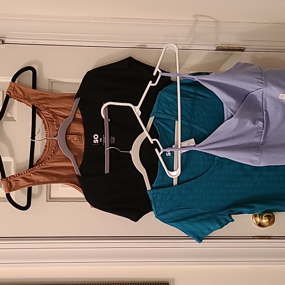 SO BRAND WOMENS JUNIOR PLUS SIZE BUNDLE OF 4 TOPS ALL SIZE XXL - Picture 2 of 16